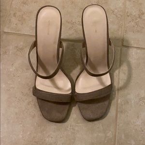 Pretty Little Thing beige heel